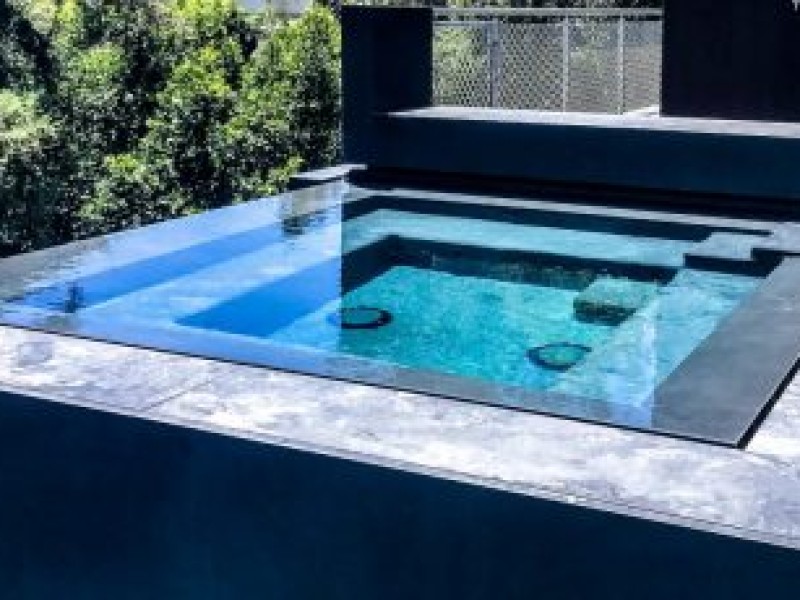 Xu hướng thiết kế bể bơi trong nhà tiết kiệm diện tích